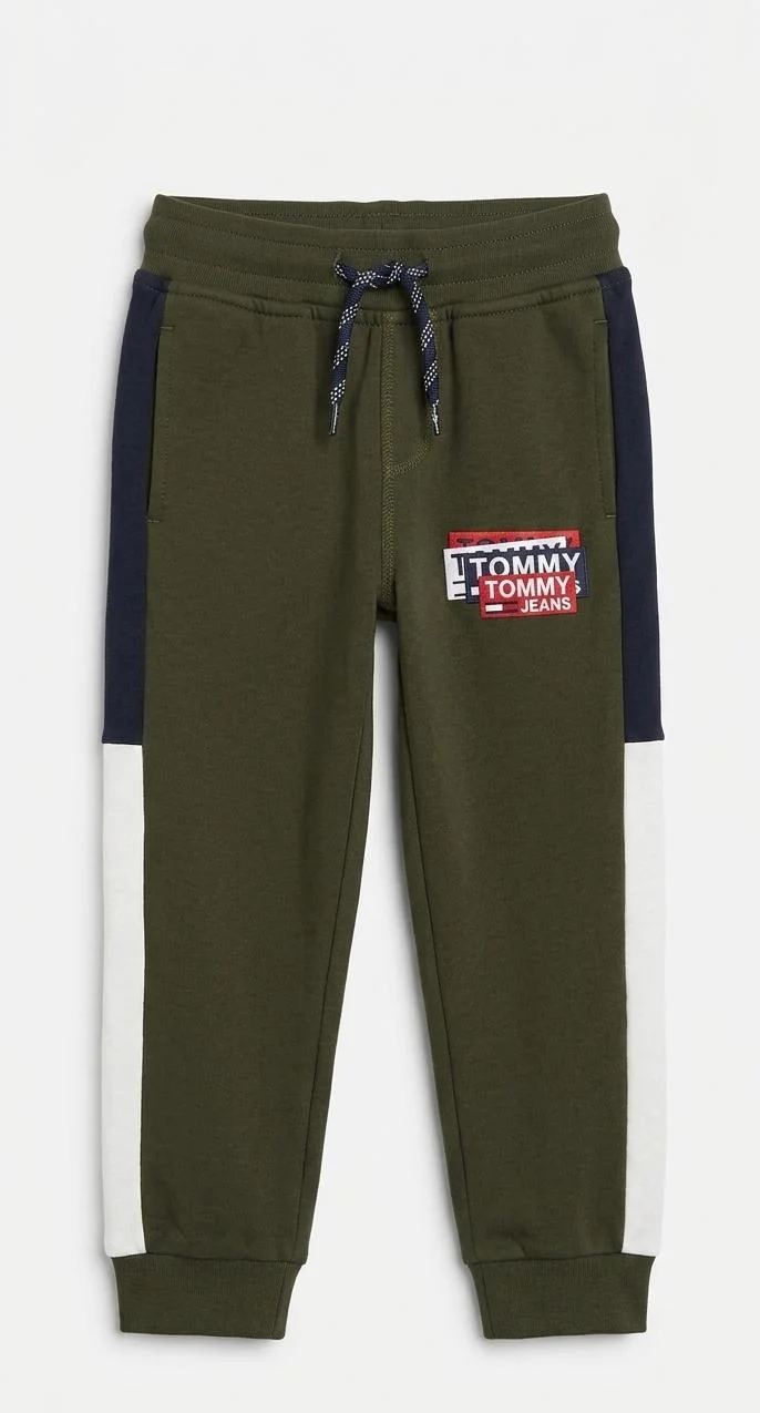 TOMMY JEANS KIDS/BOYS TROUSERS FOR SUMMER WEAR